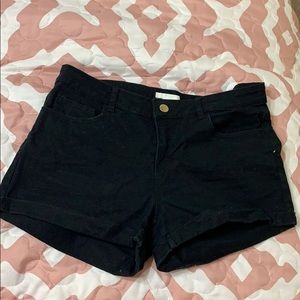 Black H&M shorts